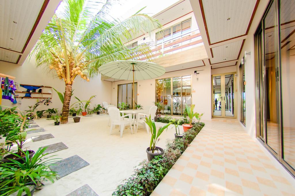 White Sand Lodge Maafushi Exterior foto