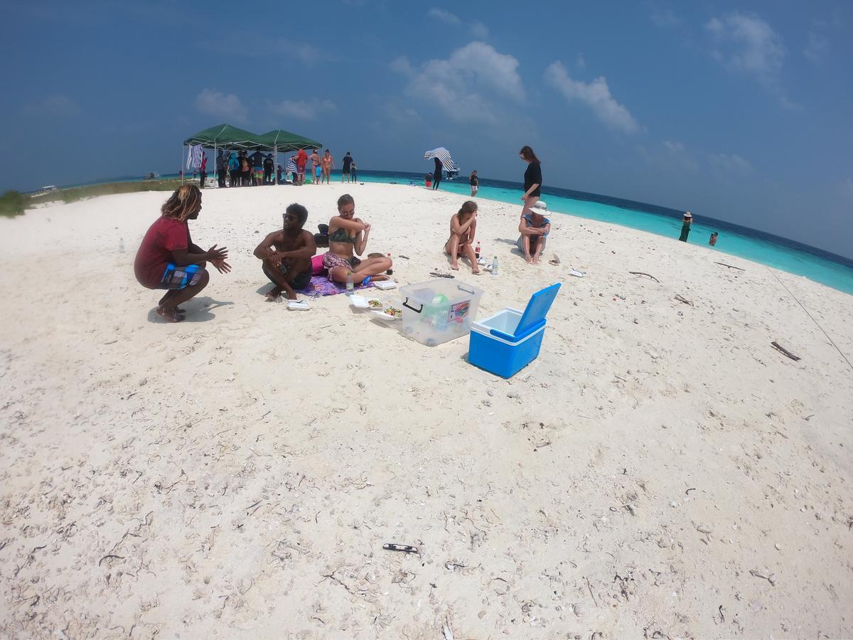 White Sand Lodge Maafushi Exterior foto